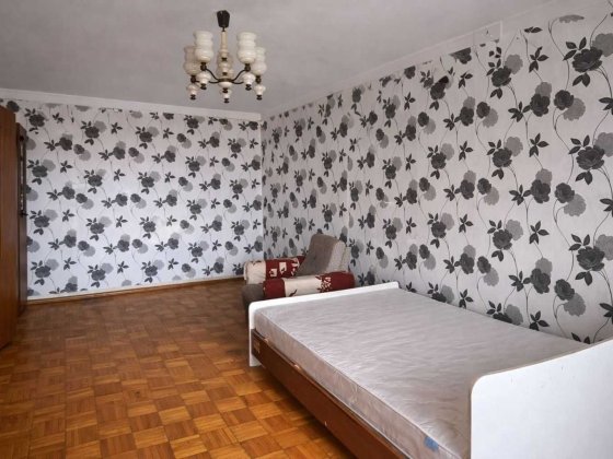 Продам 2 к. квартиру на Молдаванке. Средний этаж Одесса