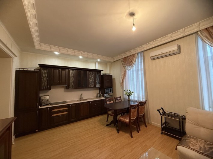 Ексклюзив! Продаж 3 кімнатноі квартири на Холодній горі, сталінка - фото 1