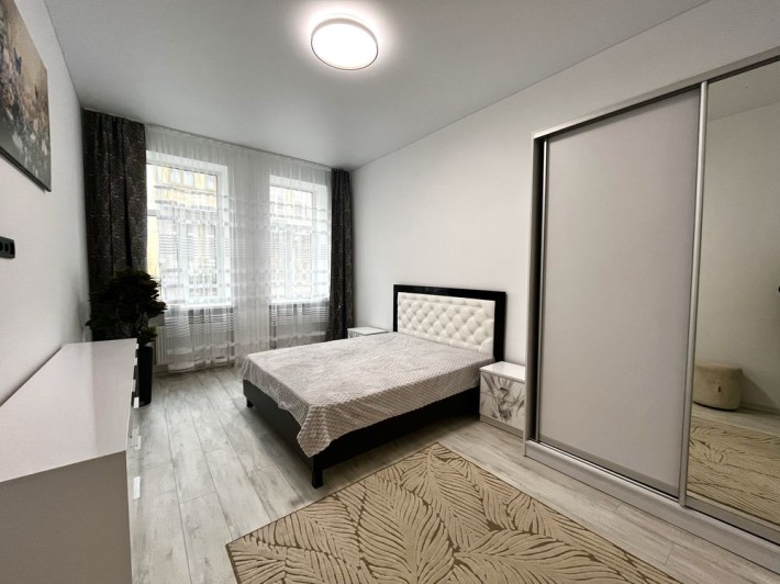 Продаж квартири з новим ремонтом по вул. Крехівська(біля Форуму) - фото 1