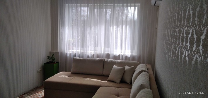 Продаж  2-кімнатна з якісним ремонтом у Дніпровському районі. - фото 1