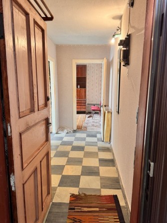 Продается 2х  комнатная квартира. Удобный 2 етаж! - фото 1