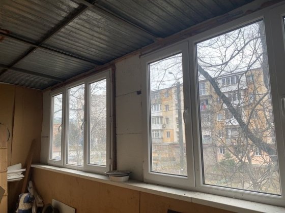 2х комнатная квартира 2/5эт.,пристроен большой  балкон. Парк Горького Одесса