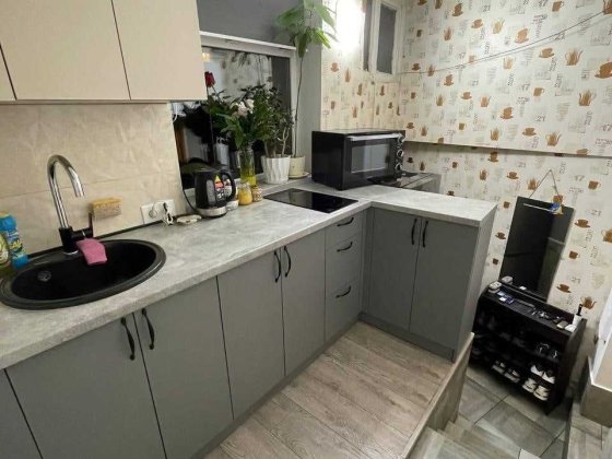 Трехкомнатная квартира Молдаванка Свой дворик Сарай Михайловская Одесса