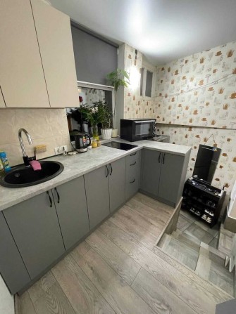 Трехкомнатная квартира Молдаванка Свой дворик Сарай Михайловская - фото 1