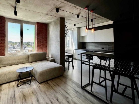 Продам 2-о кімнатну квартиру з ремонтом Львів( Личаківська) Львов