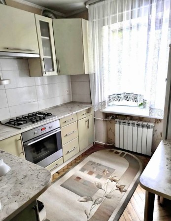 Продаж двокімнатної  квартири в цегляному будинку вул.Пасічна - фото 1