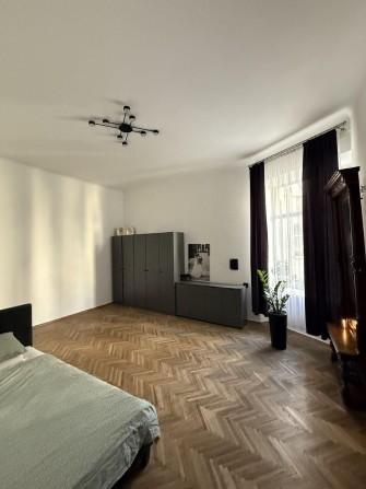 3-к.в.Дорошенка,Центр - фото 1