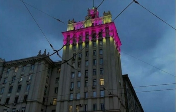 Продам 3х.кв. 6/7 S-86м2.в центр Харькова дом со шпилем - фото 1