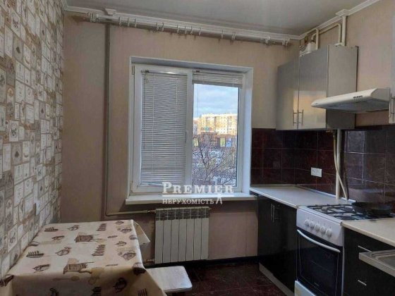 Продам 2 кімнатну квартиру з ремонтом на Кримському бульварі, 4 поверх Одеса