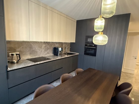 Продам 3к квартиру на Каманіна Одесса