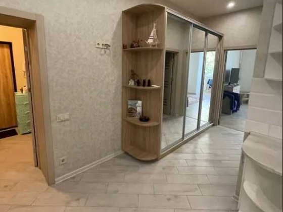 Квартира в новом кирпичном доме с ремонтом . Одеса