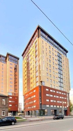 Ппродам квартиру 70 м2 в ЖК Кристалл - фото 1
