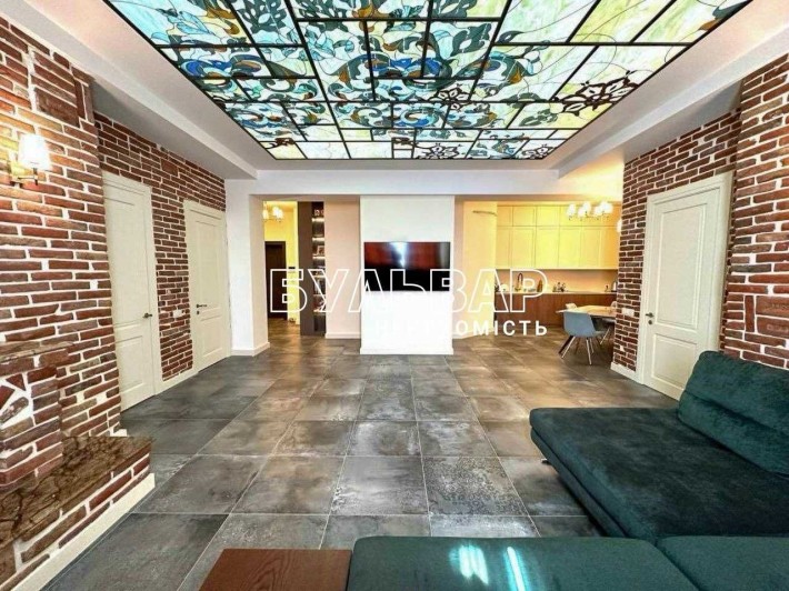 Продам 3 к.кв Центр Новострой, ЖК Дом на набережной, пер Банный, 1 - фото 1