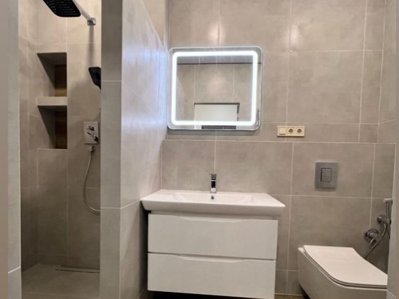 Пятая станция Фонтана 1 комнатная 35метров Одеса