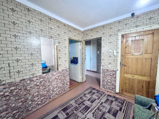 Продам трехкомнатную квартиру. 5эт/9эт. Николаев