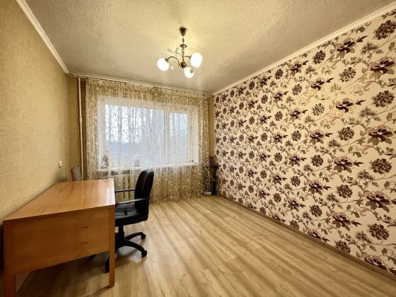 Продам квартиру в Лісках рн АТБ, вул. Карпенко/Біла, 64 кв БЕЗ КОМІСІЇ Николаев