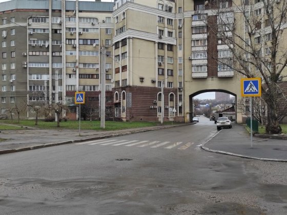 2 к,62м2. Захисникiв  України (Защитников  Украины,Героев  Харькова 97 Харків