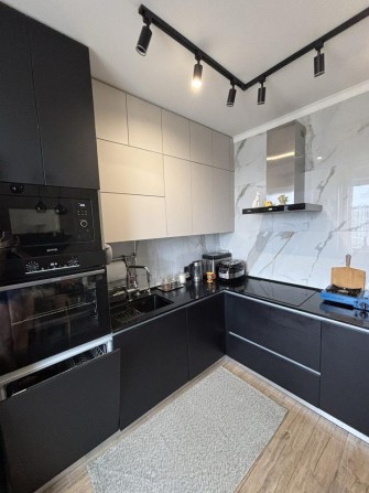 Срочно продам квартиру 53 Ж - фото 1