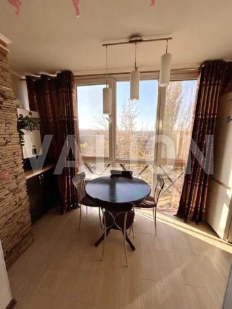 Продаж 2-к. квартири. Ремонт, меблі, техніка. Вул. Соборна 10-А - фото 1