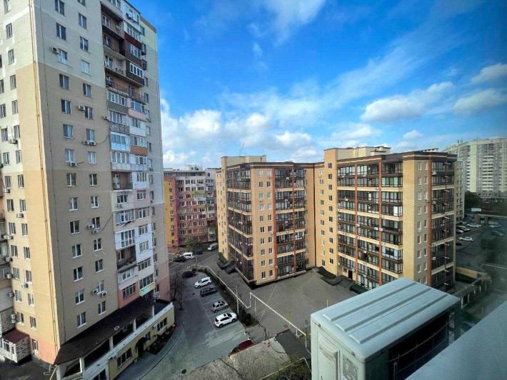 ТОРГ!!! 2 к квартира в ЖК Сити Парк на Слободке 63 кв.м. с ремонтом - фото 1