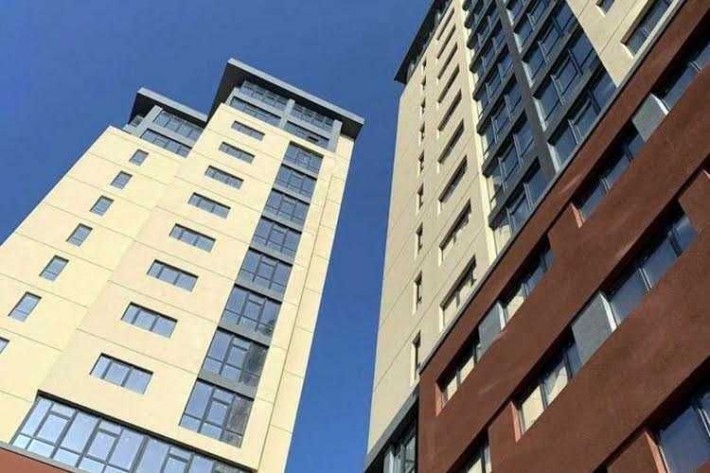 Продам  2х комнатную квартиру  72 м2 Чистовая отделка ЖК Кристалл - фото 1