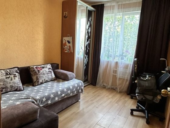 Продам 2 к квартиру Салтовка, ул. Гер. Труда, 45 ( ул. Нескореных ) Харьков