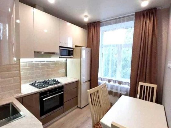 Продам 3х комн квартиру м 23 Августа 5/9 с капит ремонтом Харьков