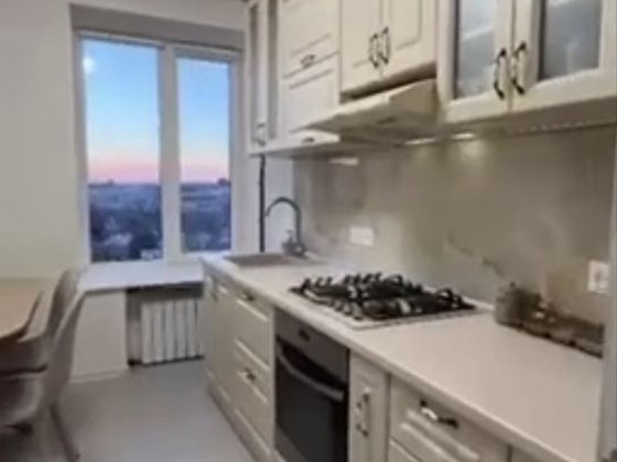 ПРОДАЖ Авіаційна 1, парк Центральний 2 хв, закритий двір Харків