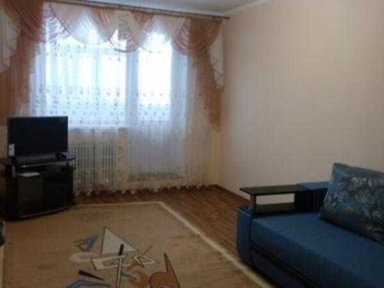 Продается 3 комнатная квартира Гагарина Спортивная Харьков