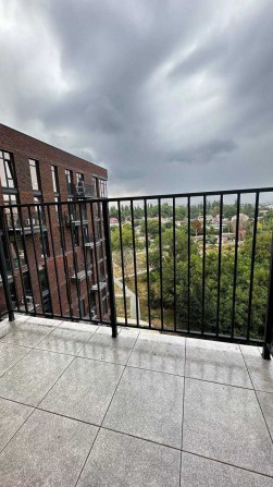 Шикарная 1к в сданном доме с Паркингом и генератором  на ул. Радостной - фото 1