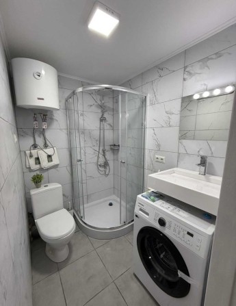 Дворівнева смарт-квартира з ремонтом і меблями - фото 1