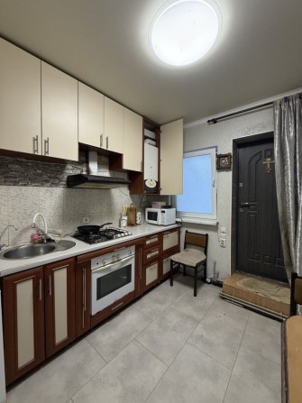 27 000 Квартира 2-комн с ремонтом, мебелью, техникой - фото 1