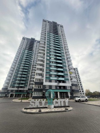 Продам 1 комн. квартиру в ЖК "Скай Сити "/Варненская - фото 1