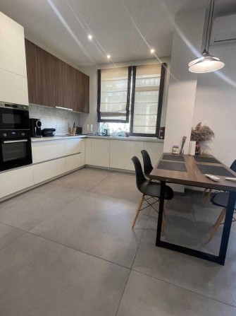 ‼️Вид на море‼️Центр‼️17 Жемчужина‼️БЕЗ КОМИССИИ‼️2 спальни‼️Постанова - фото 1