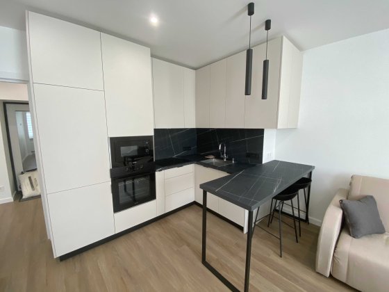 Продам 2 к.кв. 70,3 м2, Центр. Парк, ЖК "Сокольники" ул. Профессорская Харків