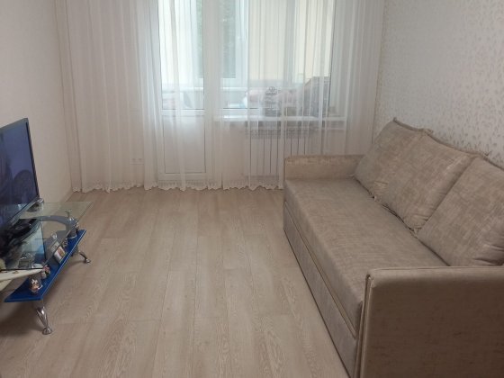 Продам 1 кв 3/9 на Алексеевке Харьков