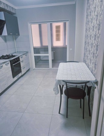 Продам 1-комнатную квартиру в новом ЖК - фото 1