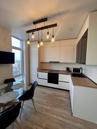 Продам квартиру с качественным ремонтом! - фото 1