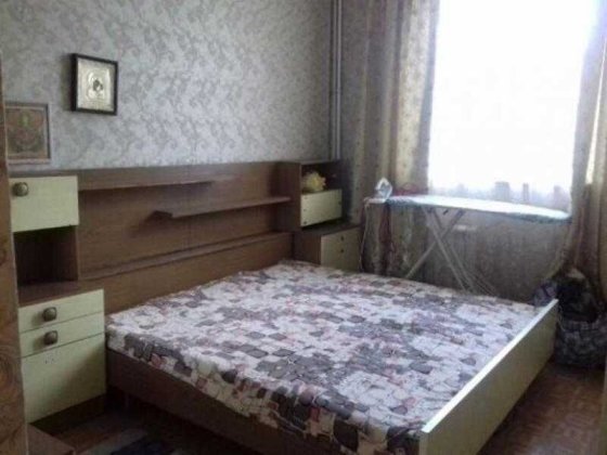 Продам  2 комн квартиру. Е- ВИДНОВЛЕННЯ. Рядом с метро. Харьков