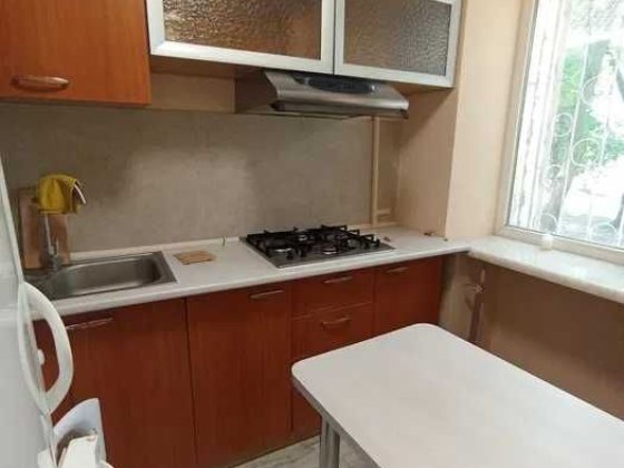 Продам 2 к. квартиру Гагарина Аэрокосмический метро Спортивная Харьков