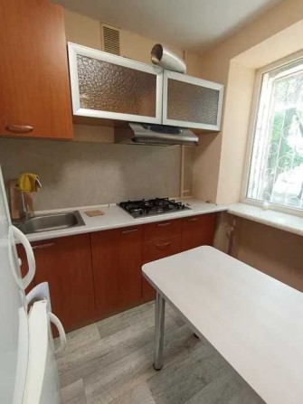 Продам 2 к. квартиру Гагарина Аэрокосмический метро Спортивная - фото 1