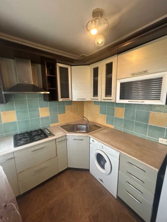 Продам квартиру на Черемушках, Малиновского/ Космонавтов - фото 1