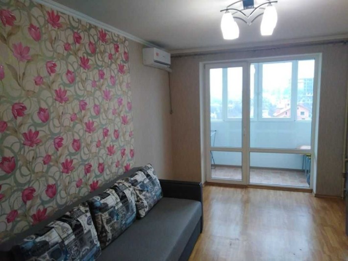 Ляпунова! Продам 1К двухбалконку 40 м2 с ремонтом - фото 1