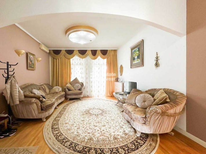 Продам 3 кімн. квартиру на вул. Євгена Котляра, 8/10 - фото 1