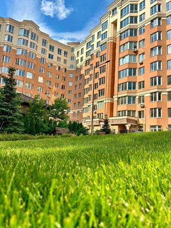 Продам квартиру(право власності)  з терасою в ЖК "Софія Клубний" - фото 1