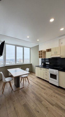 Без комісії! Закревського, 42А чудова 1 кімнатна з меблями, технікою - фото 1