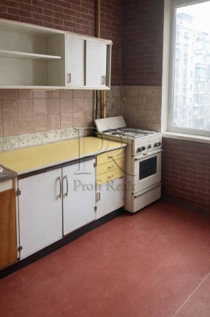 Продаж 2к кв Йорданська/Архипенка/Приозерна/метро Оболонь - фото 1