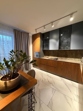 Квартира з дорогим ремонтом 54м2 Метрологічна 52 Кришталеві джерела - фото 1