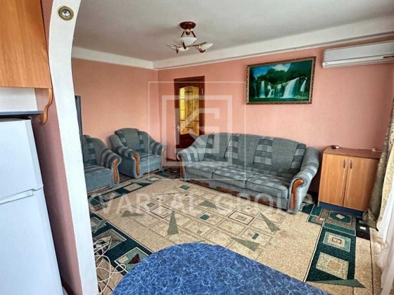 Продаж 2-х кім квартири, оформленя мінімальне, СЕРТИФІКАТ-ТАК Киев