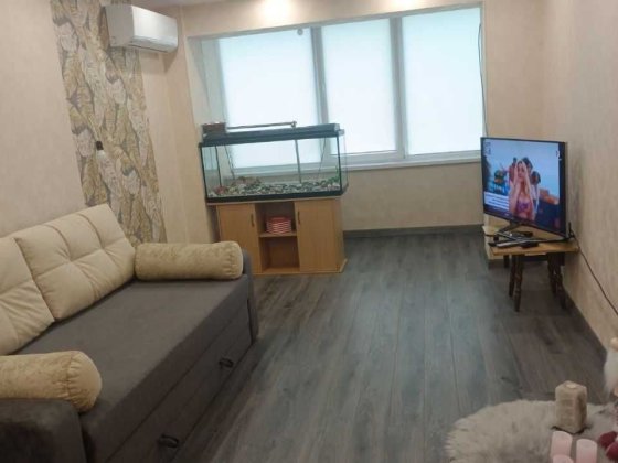 2К, вул. Ентузіастів 29/1 власне паркомісце, м.Лівобережна 15хв. пішки Киев